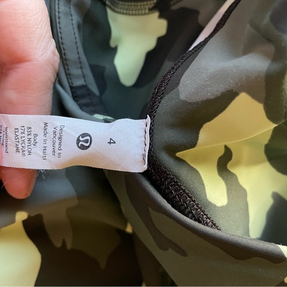 Lululemon Fast Free HR Tight 25” Camo Size 4 Crispin Green Pockets - Picture 3 of 6